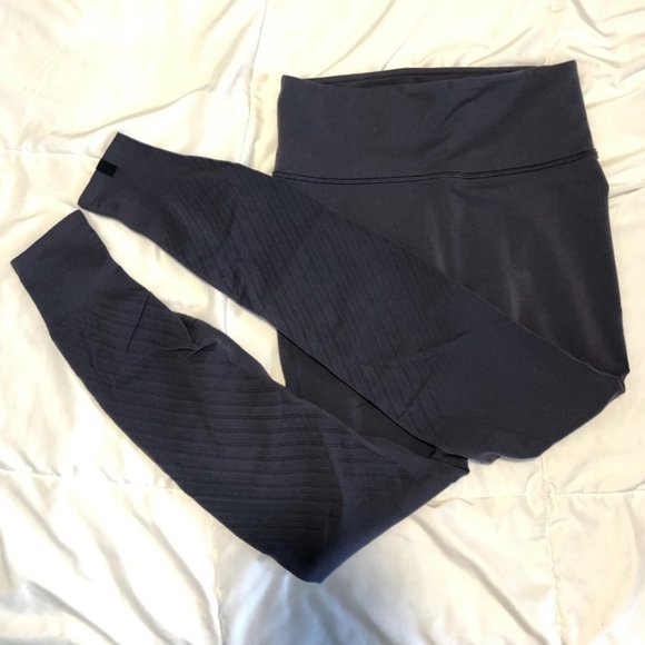 Lululemon Enlighten Tight High Rise Cadet Blue (Size M) - Picture 4 of 9
